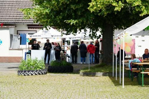 Grill und Getränkestand